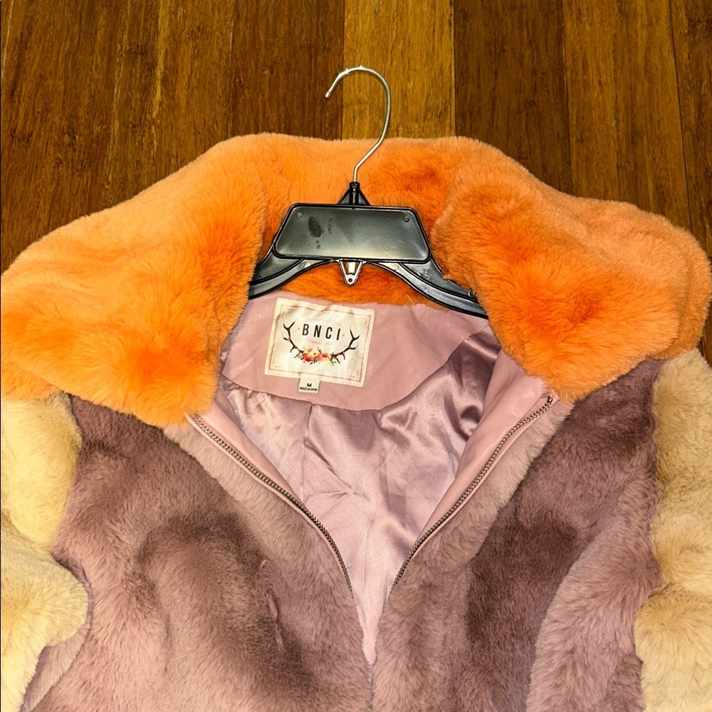 Colorblock Faux Fur Jacket Women’s Medium Plush Cropped Statement Coat - Picture 3 of 9